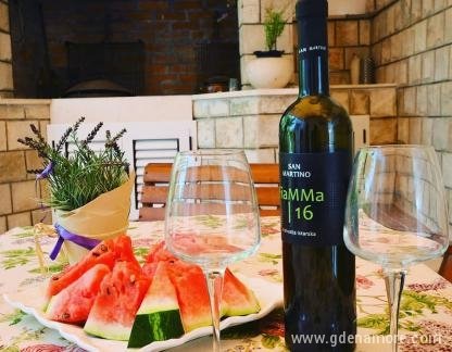 Appartamenti Villa Knezevic, alloggi privati a Igalo, Montenegro - Apartman Taraca