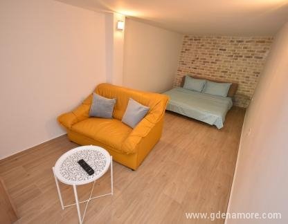 Appartamenti Villa Knezevic, , alloggi privati a Igalo, Montenegro - IMG-9b1f73272826c4289bc1c9acd4d07c63-V